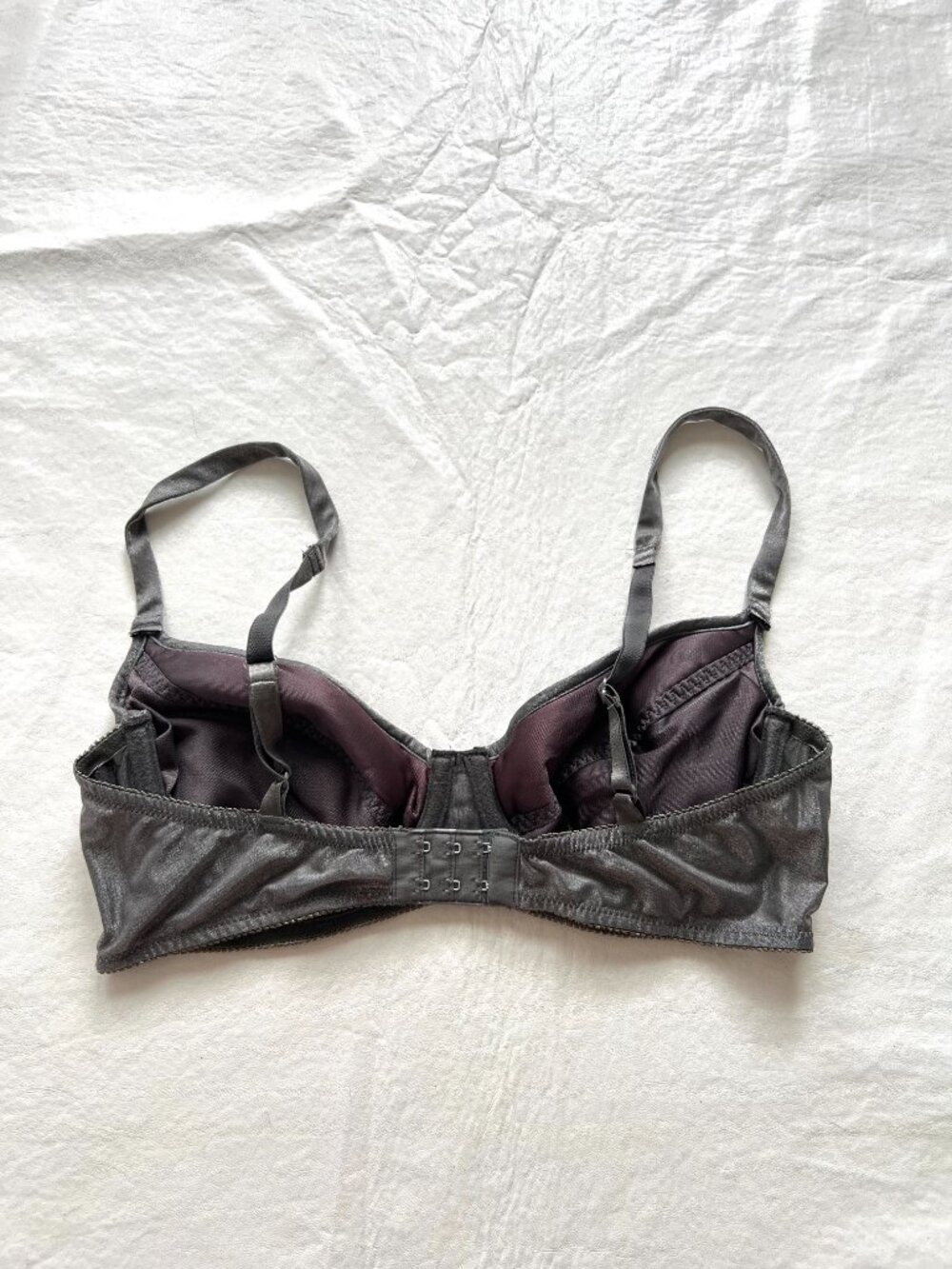 Vintage Victorias Secret bra gray silver sequins 36C underwire gold tag 90s - Picture 2 of 4